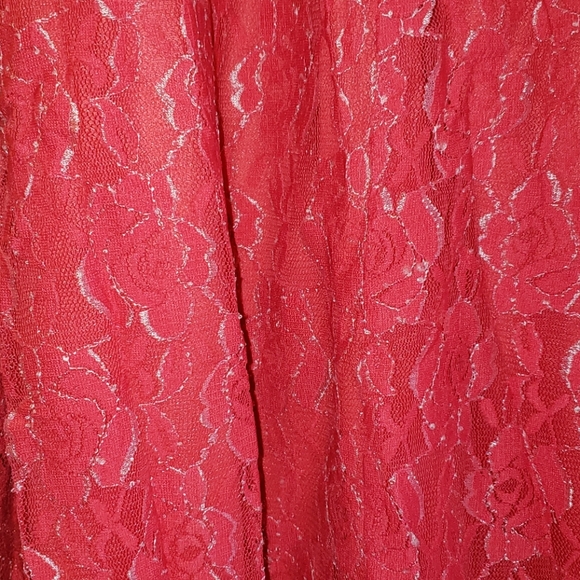 Woman's skirt - Picture 2 of 4